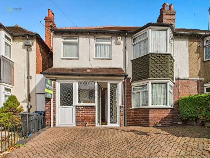 3 Bedroom Semi-Detached House For Sale In Broadfields Road, Wylde Green, Birmingham, B23
