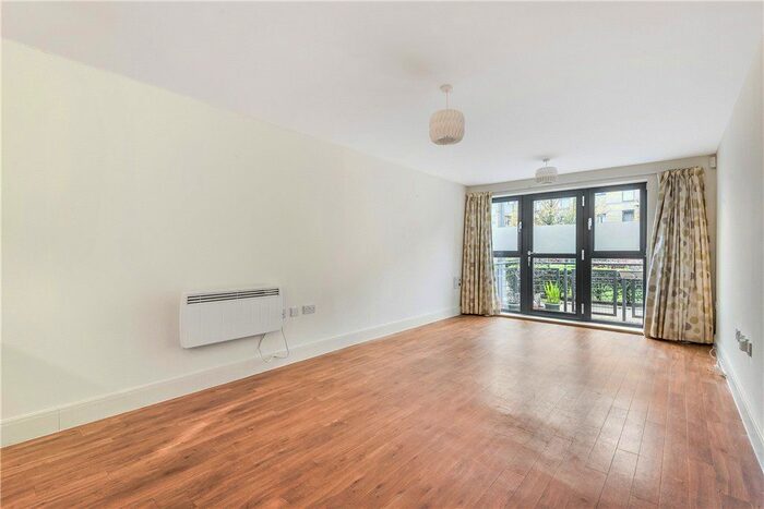 2 Bedroom Flat To Rent In Weightman House, A Spa Road, London, SE16
