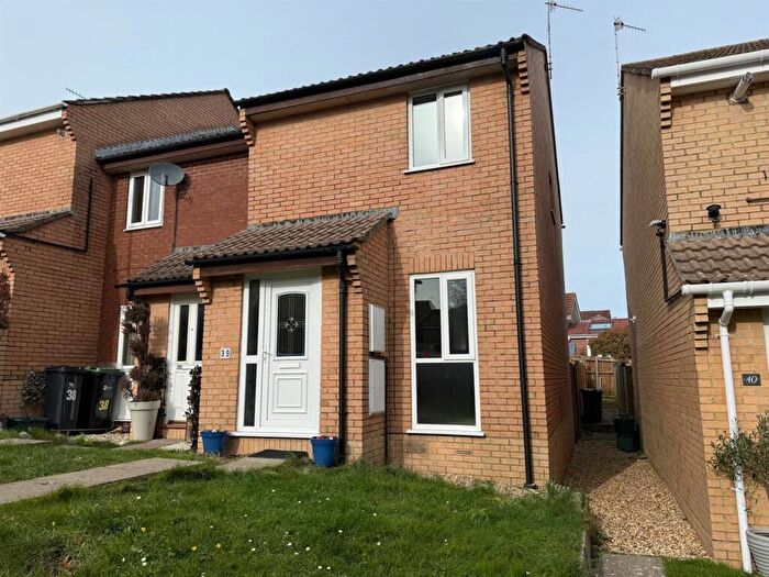 2 Bedroom End Of Terrace House To Rent In Meadow View Road, Weymouth, DT3