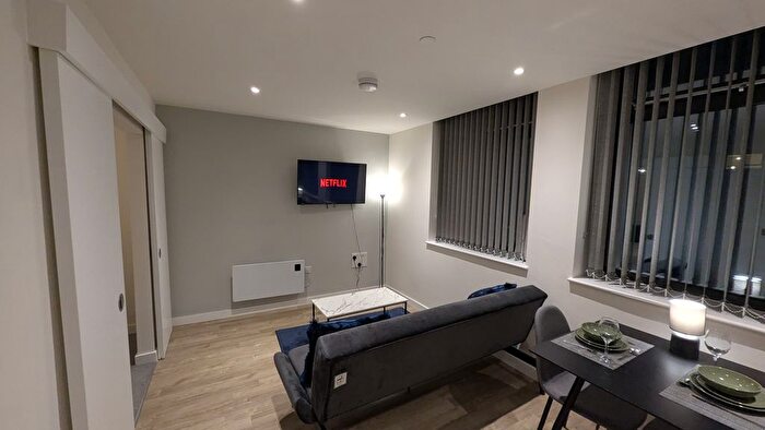 1 Bedroom Flat To Rent In Seymour Grove, Old Trafford, Manchester, M16