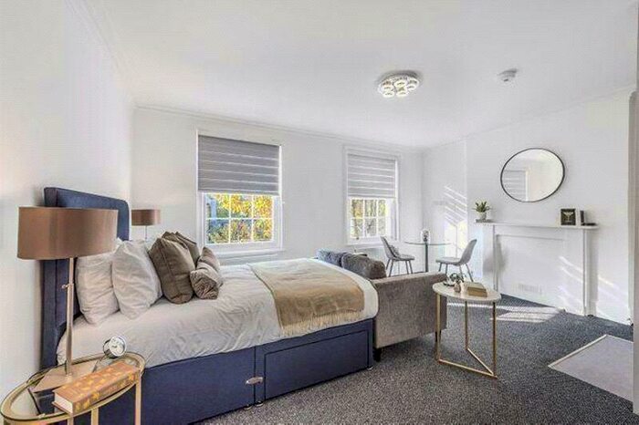 Apartment To Rent In Gloucester Crescent, Camden, London, NW1