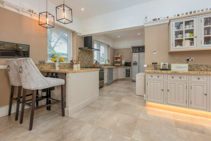 5 Bedroom Detached House For Sale In St. Annes Road East, Lytham St. Annes, FY8