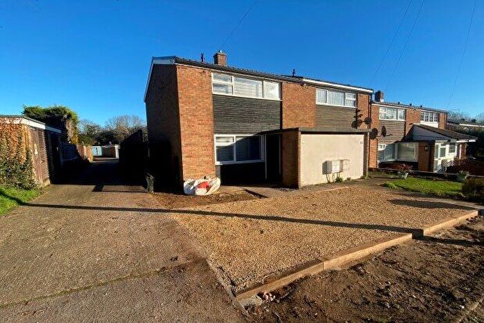 2 Bedroom Property To Rent In Brook Drive, Stevenage, SG2