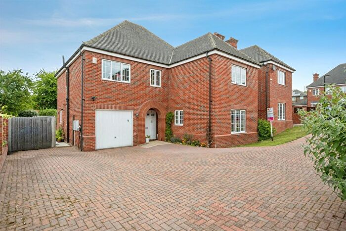 5 Bedroom Detached House For Sale In Centurion Fields, Bessacarr, Doncaster, DN4