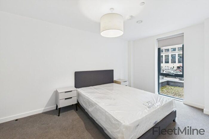 2 Bedroom Apartment To Rent In Lionel Street, B3
