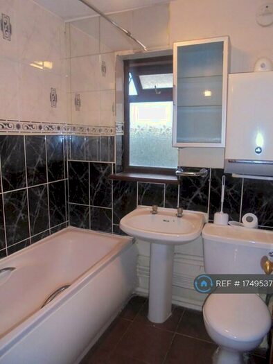 2 Bedroom Terraced House To Rent In Martham Close, London, SE28