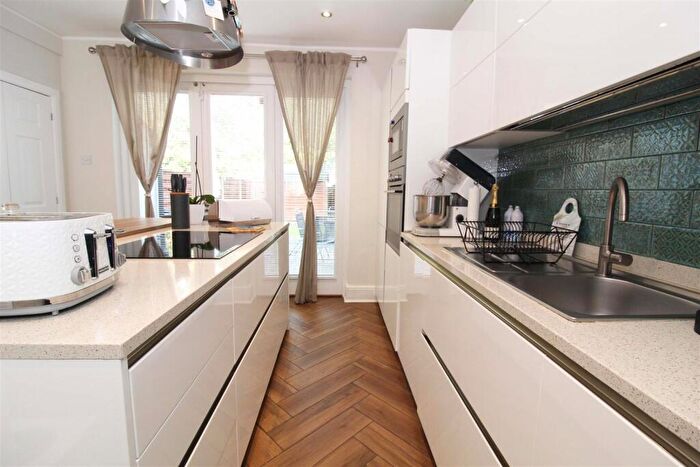 2 Bedroom House For Sale In Pylbrook Road, Sutton, SM1