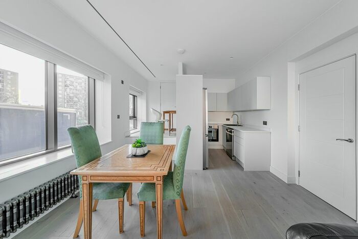 2 Bedroom Flat To Rent In Ladbroke Grove, London, W10