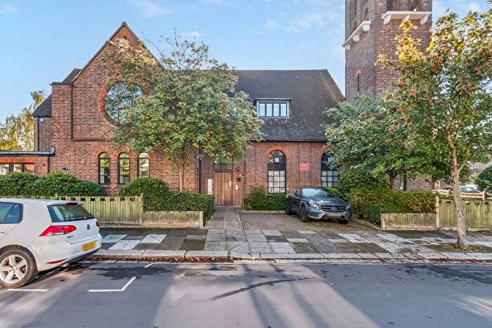 2 Bedroom Flat To Rent In St. Aidan's Road, Northfield, W13