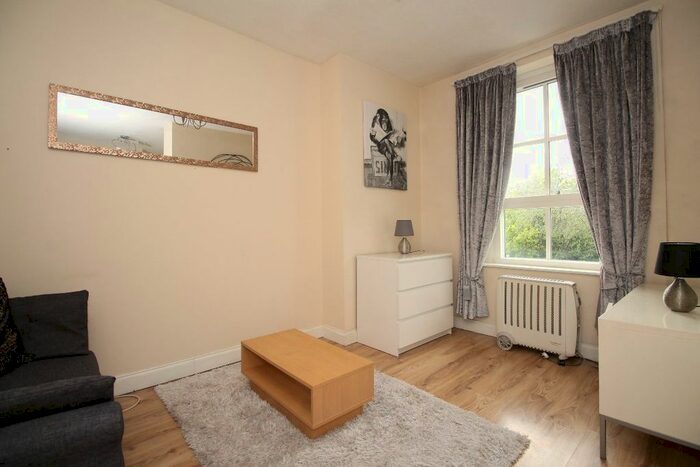 1 Bedroom Flat To Rent In Wilmot Street, London, E2