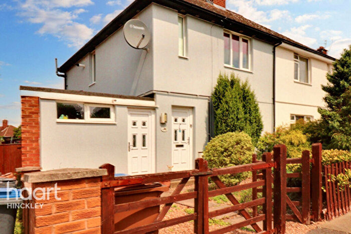 3 Bedroom Semi-Detached House For Sale In Strathmore Road, Hinckley, LE10
