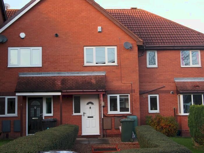 2 Bedroom Detached House To Rent In Ibbetson Road, Churwell, Morley, Leeds, LS27