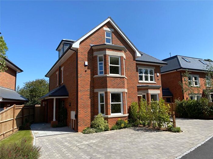 4 Bedroom Semi-Detached House For Sale In The Boundary, Cricket Way, Weybridge, KT13