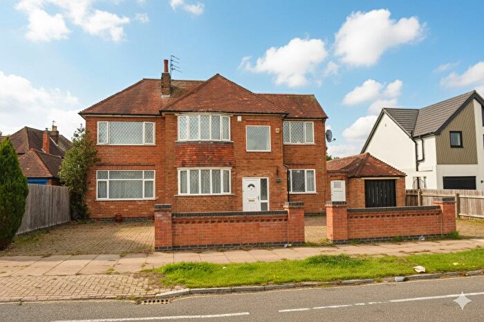 4 Bedroom Detached House For Sale In Marydene Drive, Evington, Leicester, LE5