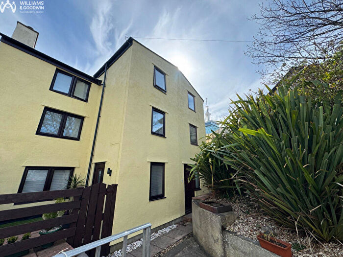 2 Bedroom End Of Terrace House For Sale In Harbour Mews, Holyhead, LL65