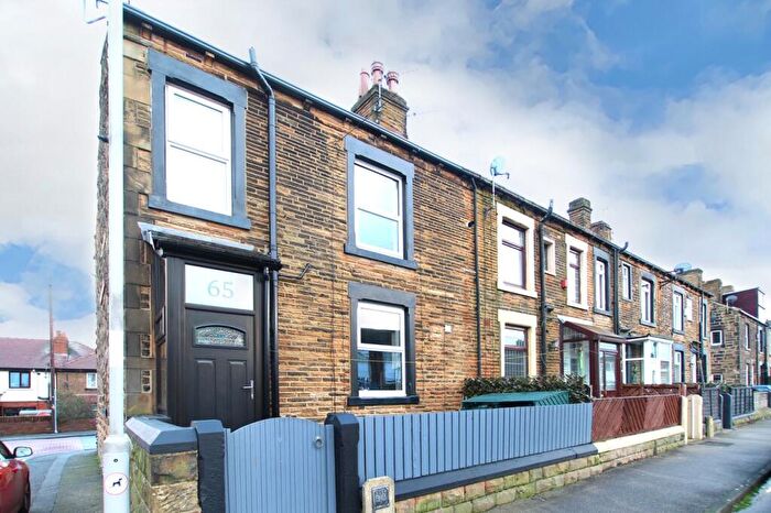 2 Bedroom Terraced House To Rent In Springfield Road, Morley, LS27