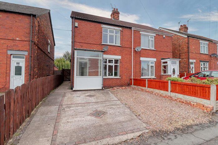 3 Bedroom Semi-Detached House To Rent In North Parade, Scunthorpe, DN16
