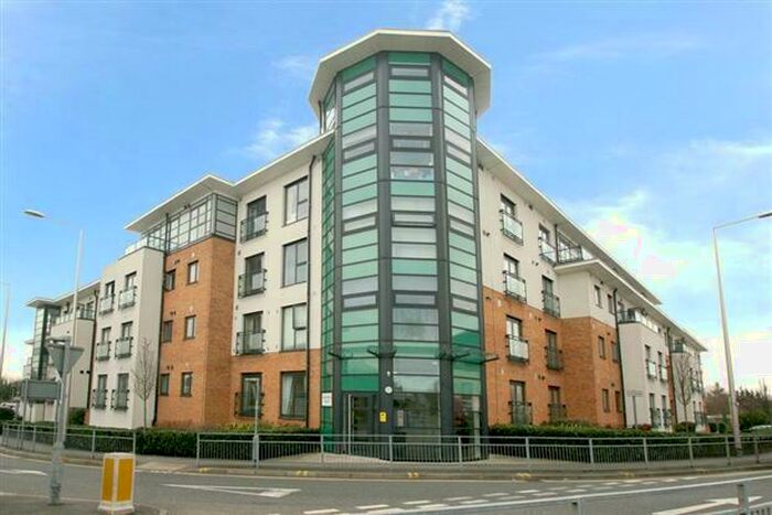 2 Bedroom Apartment To Rent In Albany Heights, Grays, RM17