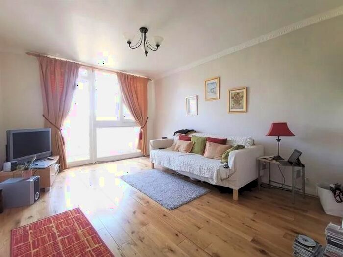 2 Bedroom Flat To Rent In Penton Rise, London, WC1X