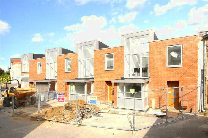 1 Bedroom Terraced House To Rent In Woodside Mews, Hermitage Lane, London, SE25