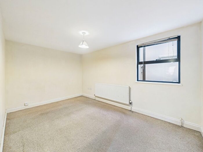 1 Bedroom Flat To Rent In Wellington Street, Cheltenham, GL50
