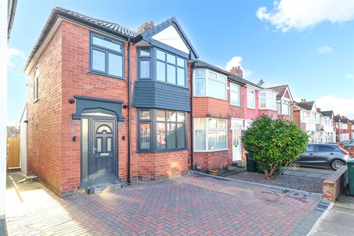 3 Bedroom End Of Terrace House To Rent In The Martyrs Close, Cheylesmore, Coventry, CV3