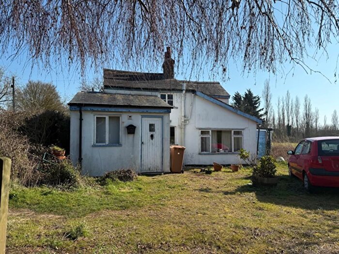3 Bedroom Cottage For Sale In Tokleys Cottage, Breeds Road, Great Waltham, Chelmsford, Essex, CM3