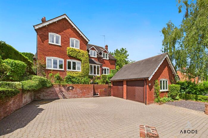 4 Bedroom Detached House For Sale In Main Street, Tatenhill, Burton-On-Trent, DE13