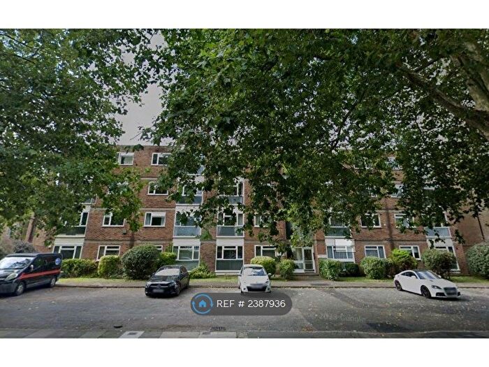 1 Bedroom Flat To Rent In Randmore Court, Beckenham, BR3