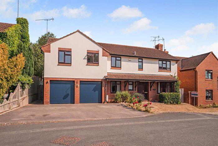 4 Bedroom Detached House For Sale In Mayalls Close, Tirley, GL19
