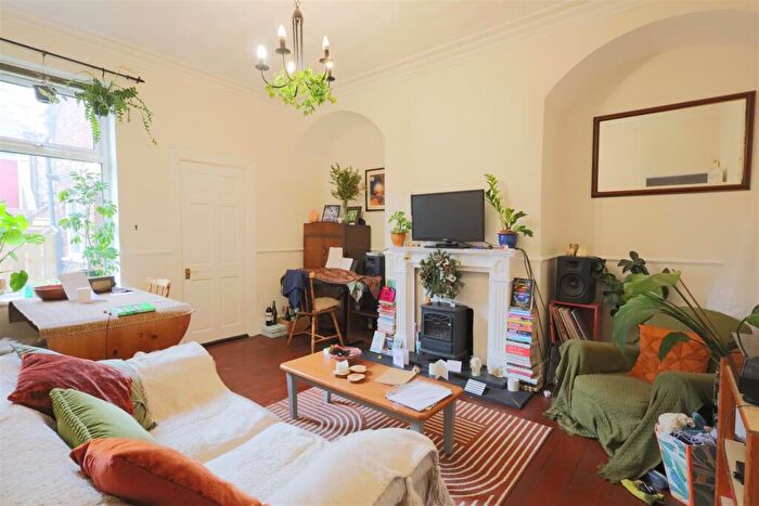 2 Bedroom Flat To Rent In Stannington Place, Heaton, Newcastle, NE6