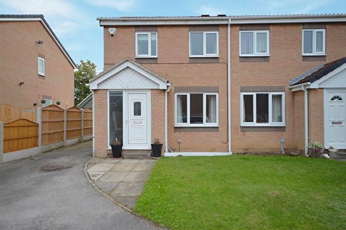 3 Bedroom Semi-Detached House To Rent In Clayton Place, Normanton, WF6