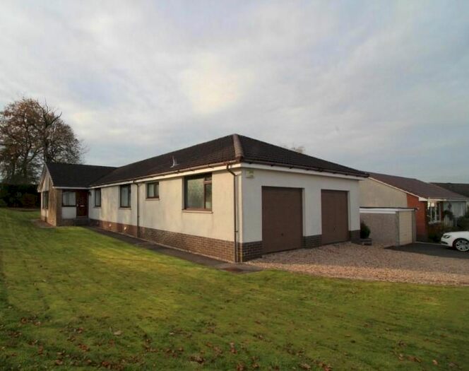 4 Bedroom Bungalow To Rent In South Mound, Houston, Johnstone, PA6