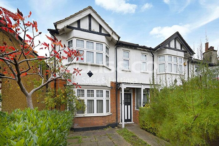3 Bedroom End Terrace House For Sale In Milton Road, Mill Hill, London, NW7