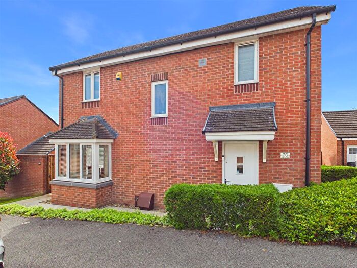 3 Bedroom Detached House For Sale In Marlstone Close, Gloucester, GL4