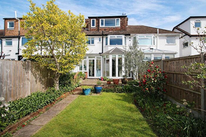 3 Bedroom Terraced House For Sale In Seymour Avenue, Morden, SM4