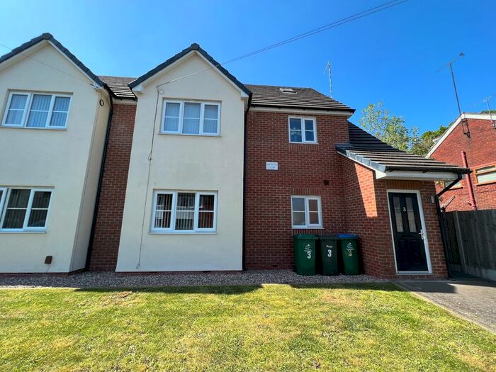 2 Bedroom Flat To Rent In Canberra Court, Canberra Road, Coventry, West Midlands, CV2