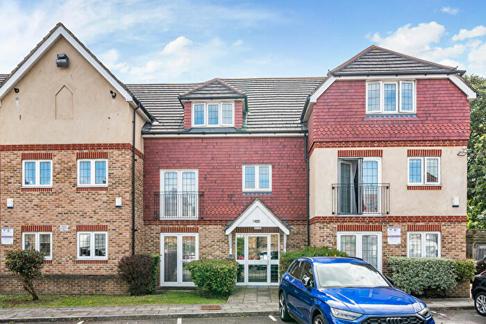 2 Bedroom Apartment For Sale In High Street, Orpington, Kent, BR6