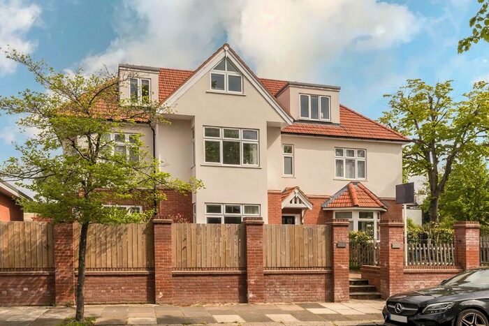 1 Bedroom Flat To Rent In Waldeck Road, London, W13