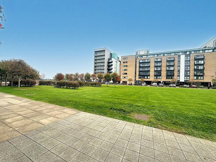 1 Bedroom Studio To Rent In Ferry Court, Cardiff, CF11