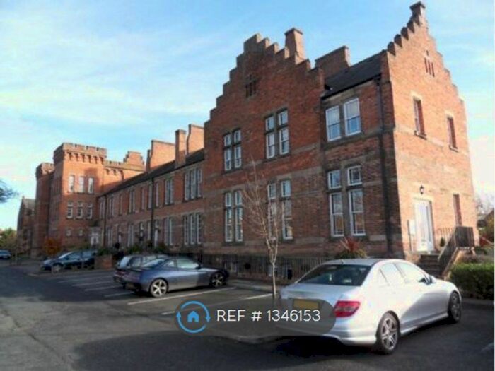 2 Bedroom Flat To Rent In Charlemont, Norton, Worcester, WR5