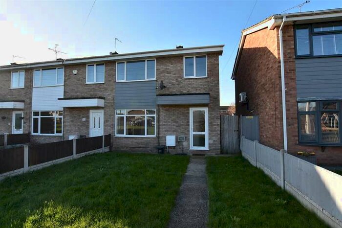3 Bedroom House To Rent In Walkways, Canvey Island, SS8