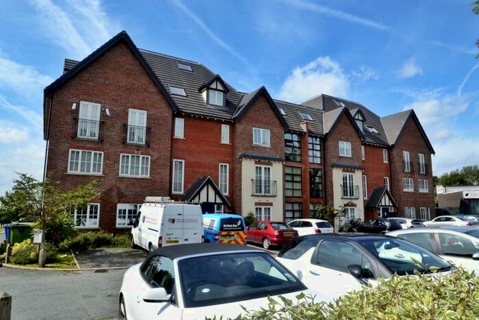 2 Bedroom Penthouse To Rent In King Street, Dukinfield, SK16