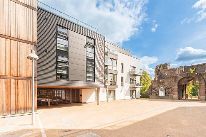 2 Bedroom Flat For Sale In The Gateway, Bristol, BS1