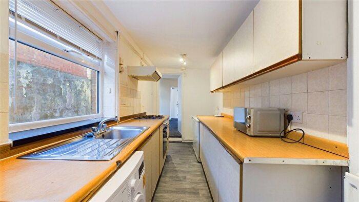 3 Bedroom Detached House To Rent In Holly Street, Middlesbrough, North Yorkshire, TS1