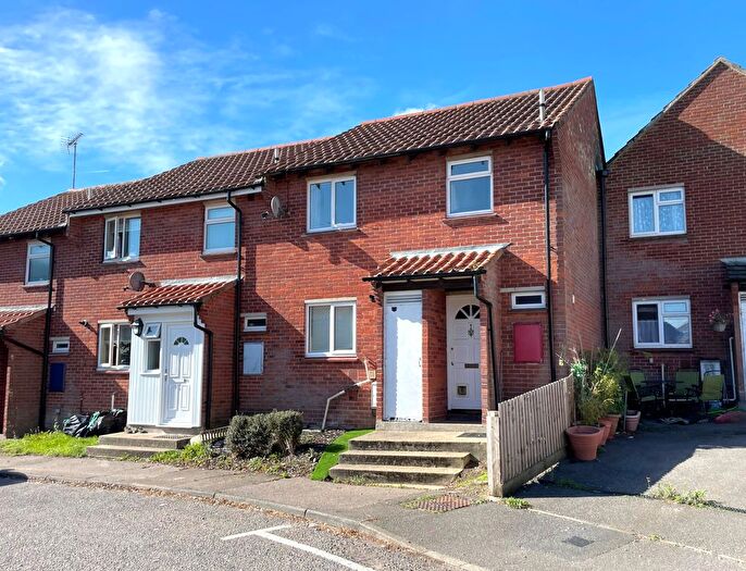 3 Bedroom Terraced House For Sale In Chestnut Way, Tiptree, CO5
