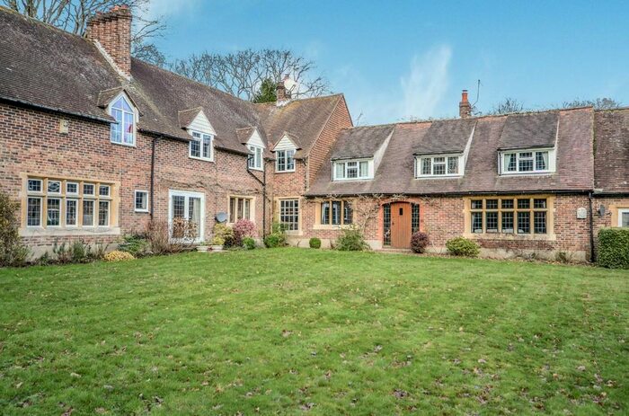 3 Bedroom Link Detached House For Sale In Ailies Lane, East Hoathly, Lewes BN8