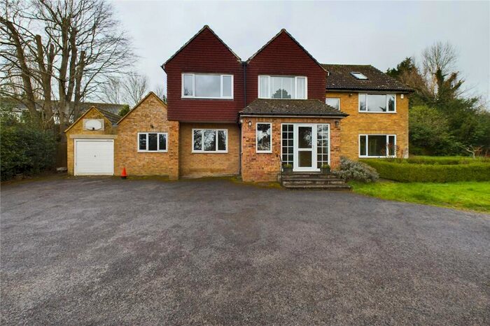 5 Bedroom Detached House To Rent In High Street, Dormansland, Lingfield, Surrey, RH7