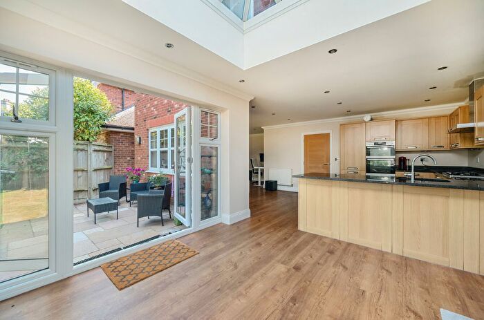 4 Bedroom Detached House For Sale In Tanners Close, Burghfield Common, Reading, Berkshire, RG7