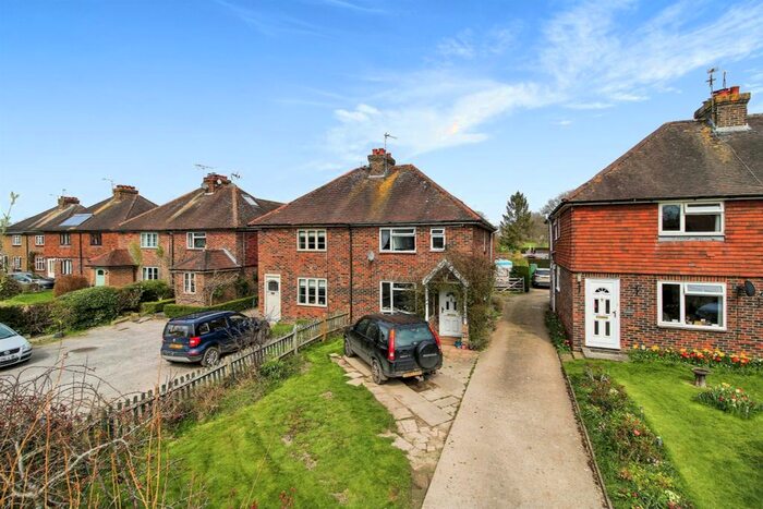 3 Bedroom Semi-Detached House For Sale In Station Road, Isfield, Uckfield, TN22
